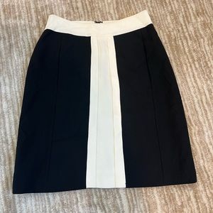 Tory Burch Black and White Skirt NWOT